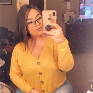 Meet your Posher, Alyssa